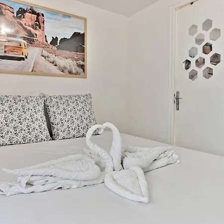 Proche Canal Saint Martin - Ii Apartment Paris